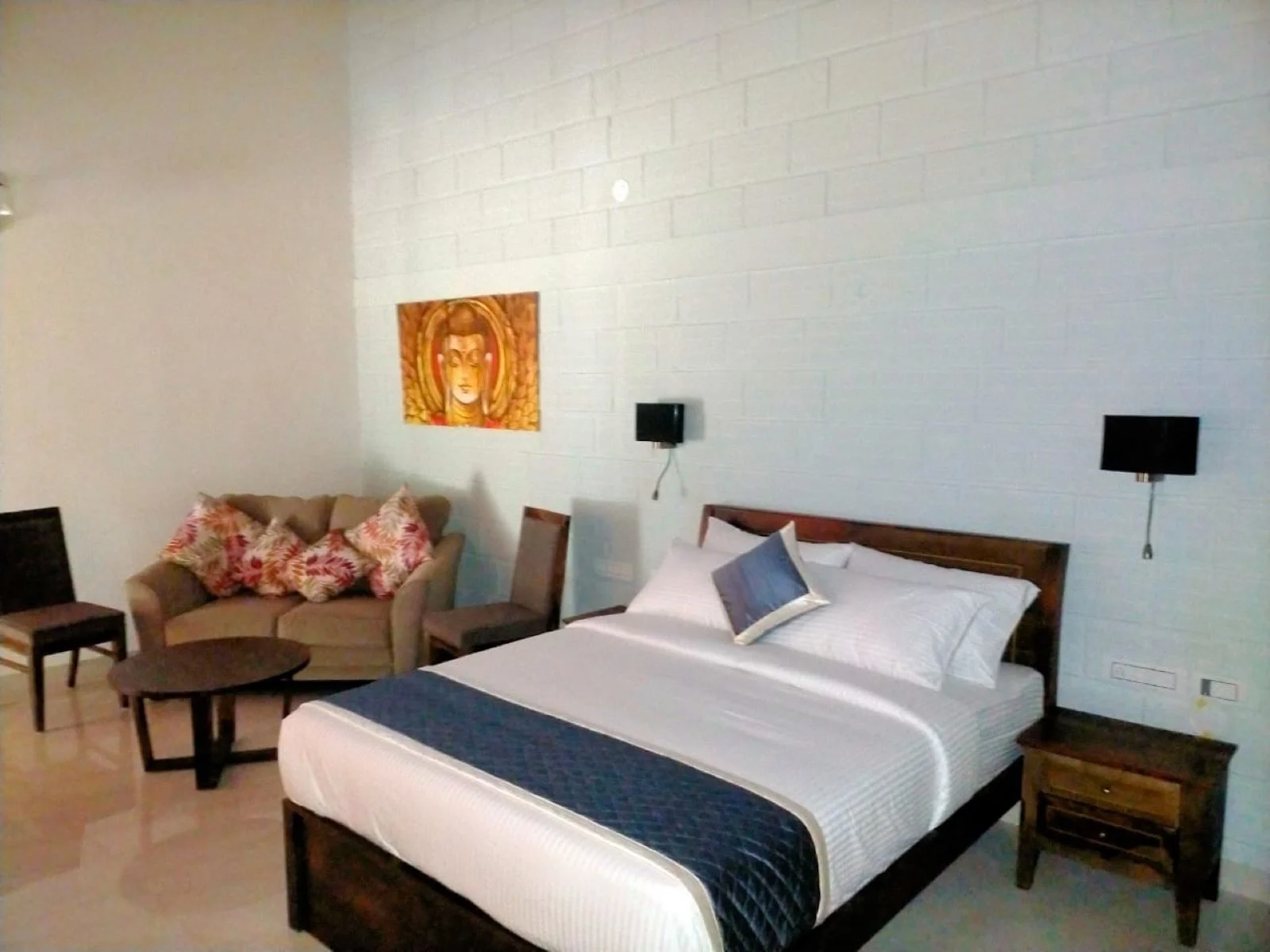 Estate-Room