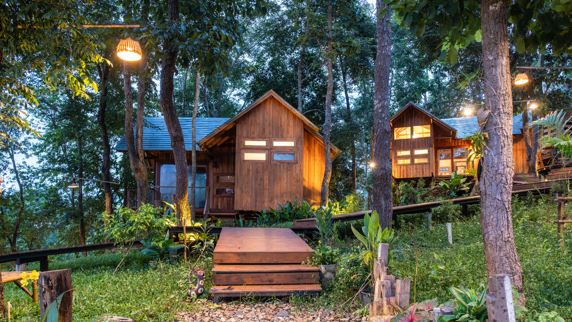 Homestay vs resorts in coorg