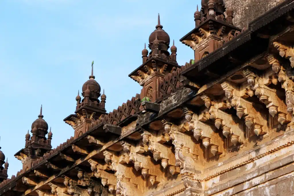 tunnel-palace-india-king-mahal-scaled